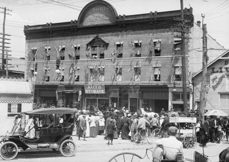 Theodore Roosevelt speaking in N.J., between c1910 and c1915. Creator: Bain News Service.