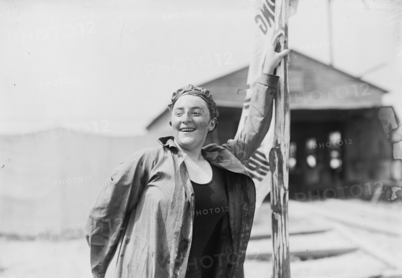 Martha Lachman(?) 100 yd. Swim, (1912?). Creator: Bain News Service.