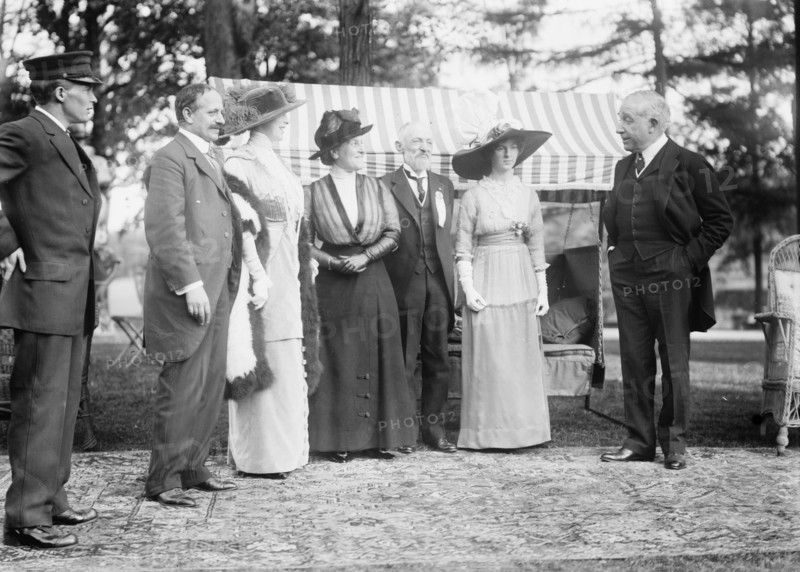 L.L. Bonheur; Mrs. Cochran [i.e., Cockran]; O. Straus & wife; Mrs. T. Roosevelt, Jr.; B..., 1912. Creator: Bain News Service.