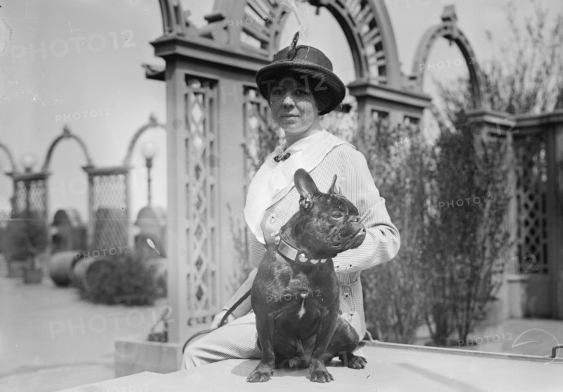 Mrs. J. Wadsworth Carpenter & "Neco", between c1910 and c1915. Creator: Bain News Service.