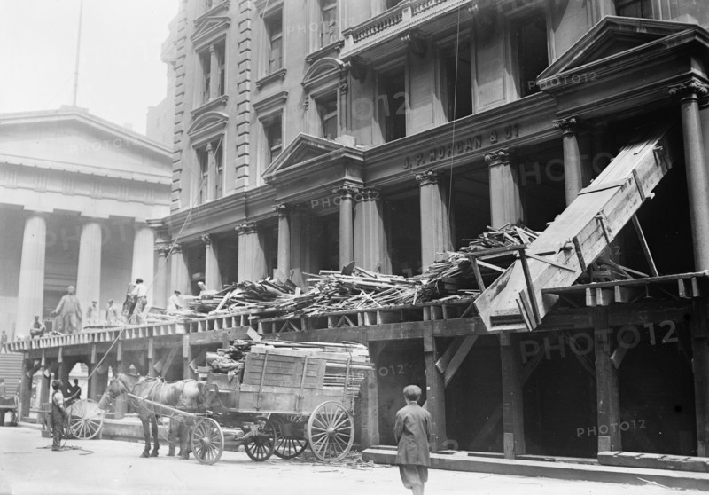 Tearing down Morgan offices, 1913. Creator: Bain News Service.