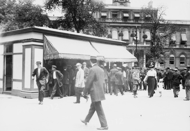 Milk 1 cent - City Hall Park, N.Y., between c1910 and c1915. Creator: Bain News Service.