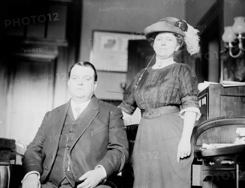 Sen. Perky & wife, 1913. Creator: Bain News Service.