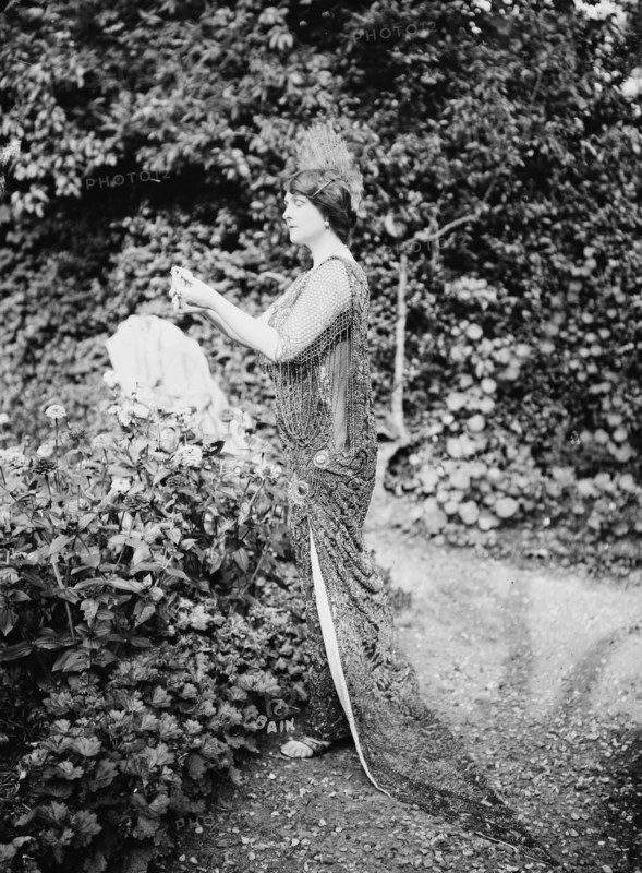 Baroness de Guestre, between c1910 and c1915. Creator: Bain News Service.