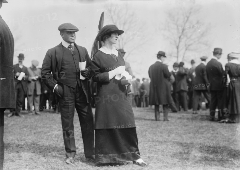 H.K. Vingut & wife, 1914. Creator: Bain News Service.
