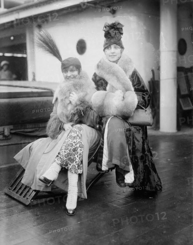 Mme. Valentine Kachouba, Alexandra Wassilewska, 1916. Creator: Bain News Service.