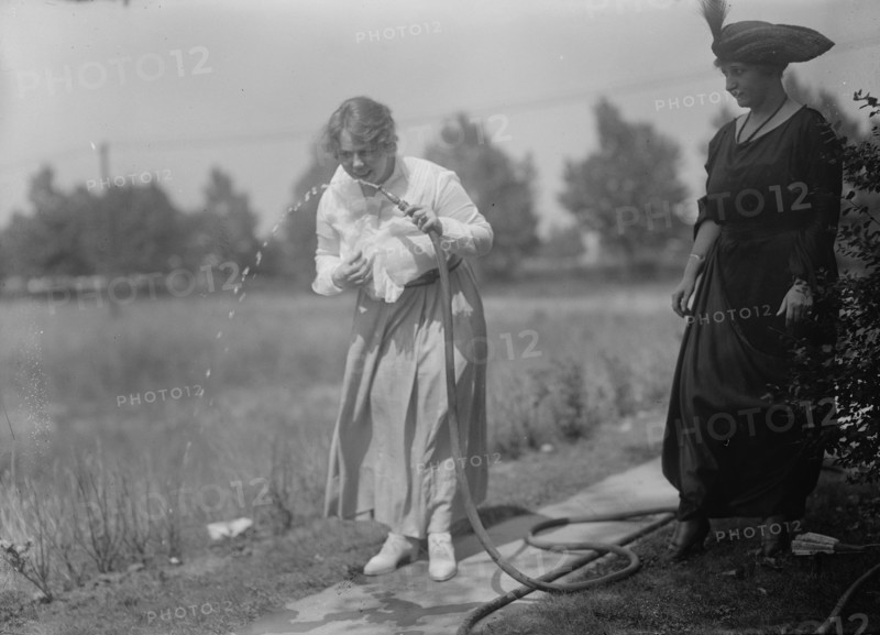 Lillian Rosedale & Vivian Holt, between c1915 and c1920. Creator: Bain News Service.