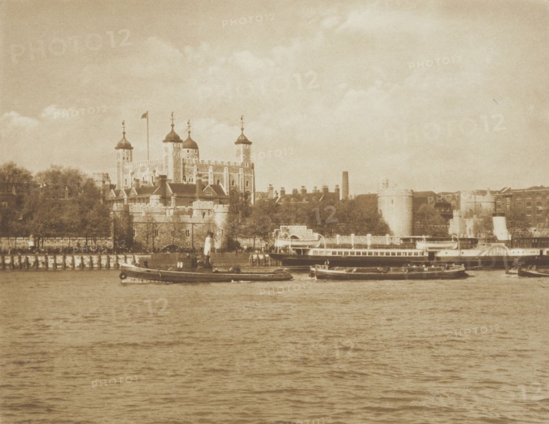 The Tower of London. From the album: Photograph album - London, 1920s. Creator: Harry Moult.