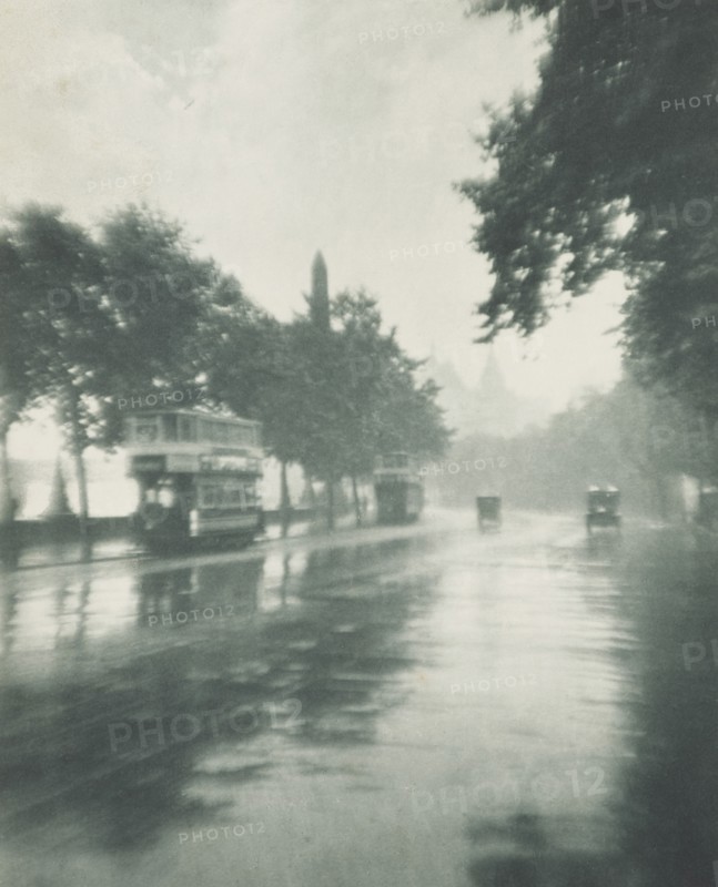 Inclemency - Victoria embankment. From the album: Photograph album - London, 1920s. Creator: Harry Moult.