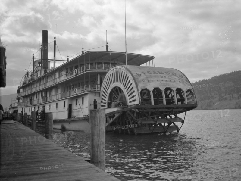 Paddle steamer, September 1921. Creator: Unknown.
