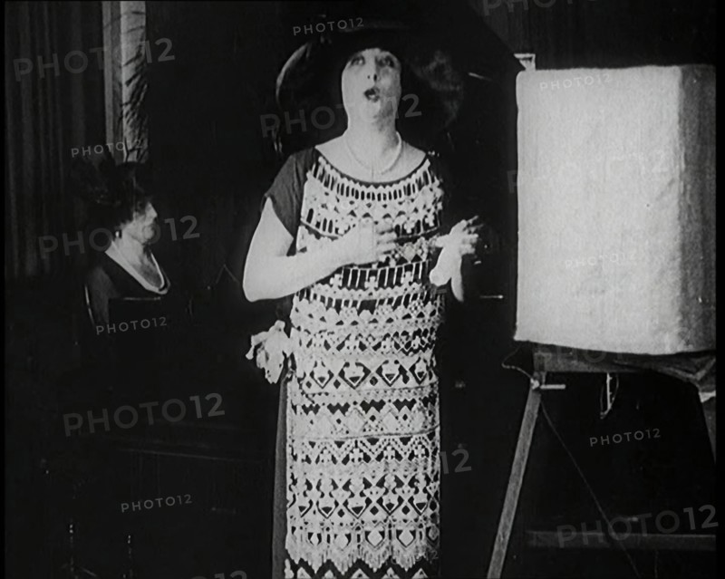 Radio Performers Playing Music and Singing, 1922. Creator: British Pathe Ltd.