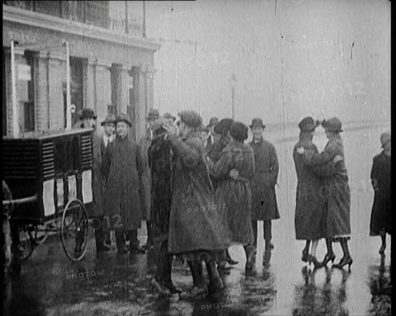 People Gathering Around a Large Outdoor Wireless, 1922. Creator: British Pathe Ltd.