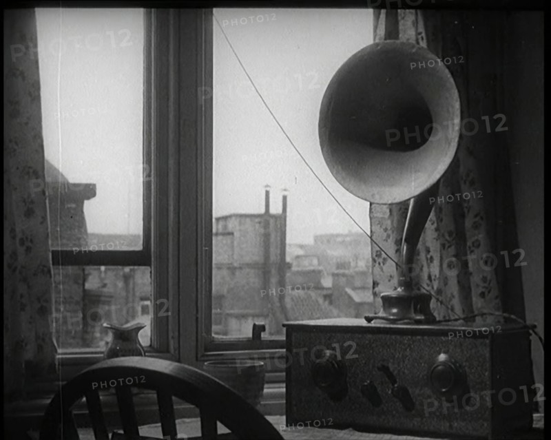 A Wireless on a Table Inside a Home, 1926. Creator: British Pathe Ltd.