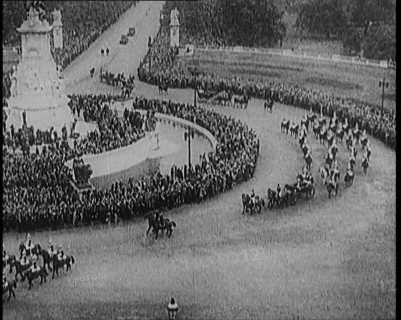 Parade Going past Crowds to Buckingham Palace, London, 1929. Creator: British Pathe Ltd.
