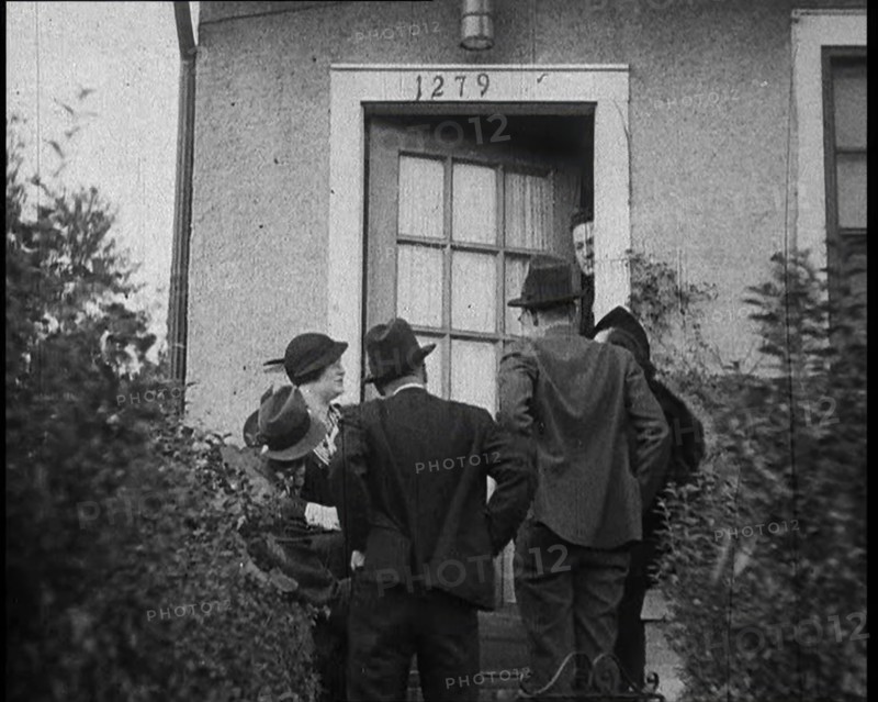 American Civilians Outside Bruno Richard Hauptman's House in the Bronx, New York City, 1930s. Creator: British Pathe Ltd.
