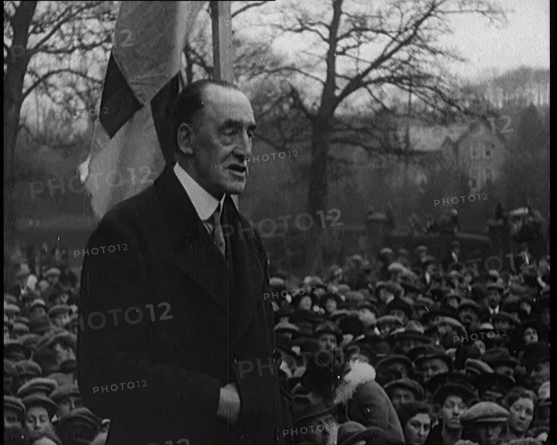 Edward Carson, Baron Carson, an Irish Unionist Politician, Speaking to a Crowd, 1921. Creator: British Pathe Ltd.