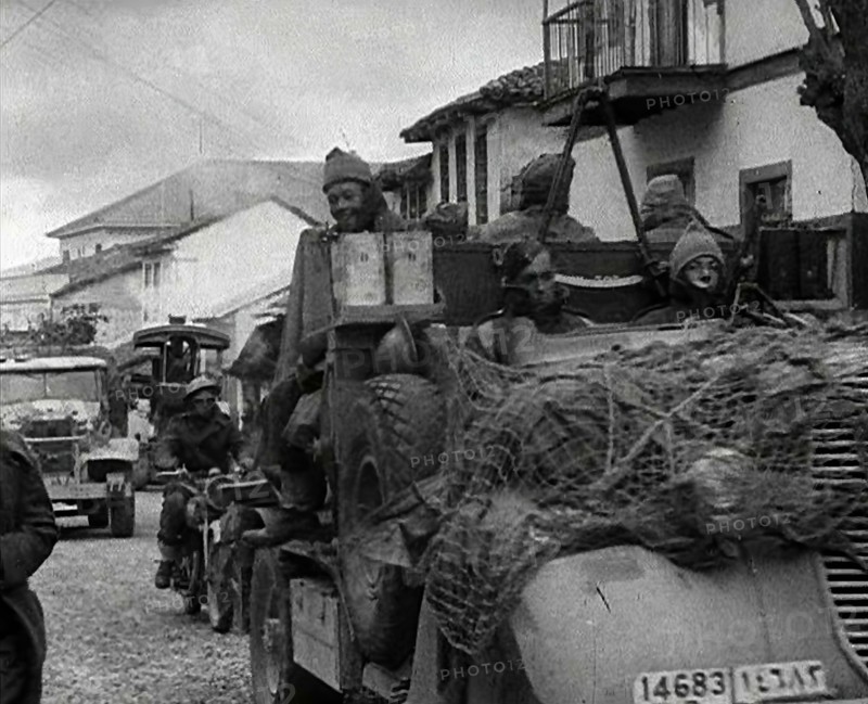 British Soldiers Retreating in Greece, 1941. Creator: British Pathe Ltd.
