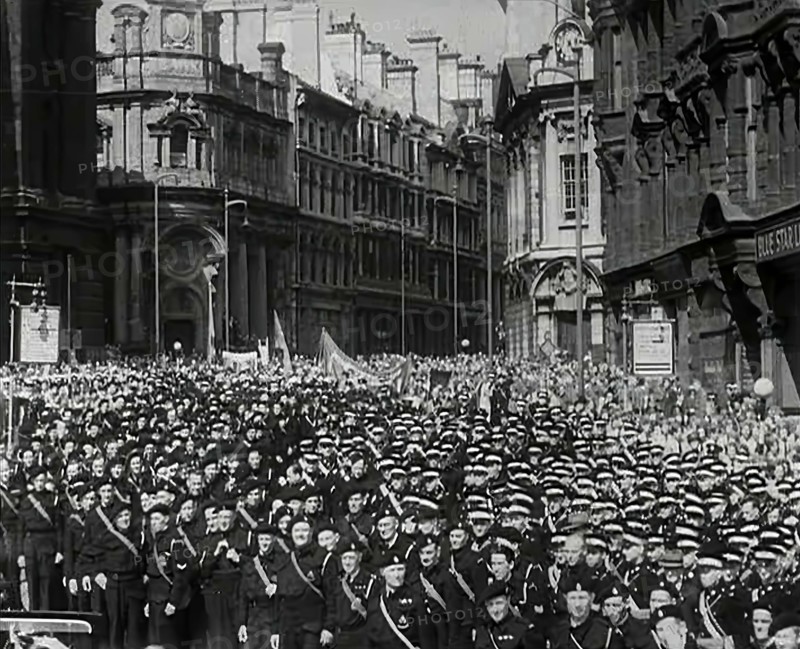 A Crowd Listening to Lord Beaverbrook Giving a Speech in Support of the USSR, Birmingham, 1942.  Creator: British Pathe Ltd.