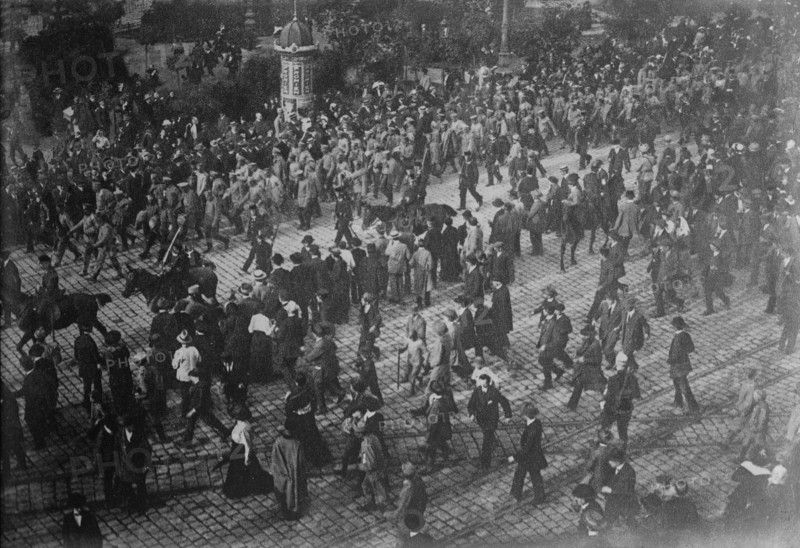 Russian prisoners in Lemberg, 1915. Creator: Bain News Service.