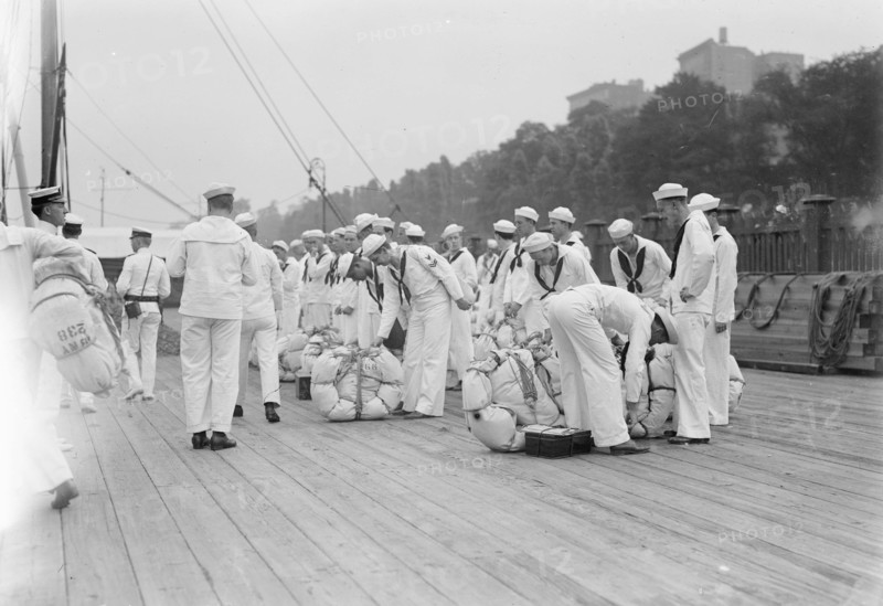 Naval Militia ready to embark, between c1910 and c1915. Creator: Bain News Service.
