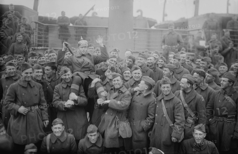 77th Boys on AQUITANIA, between c1915 and c1920. Creator: Bain News Service.
