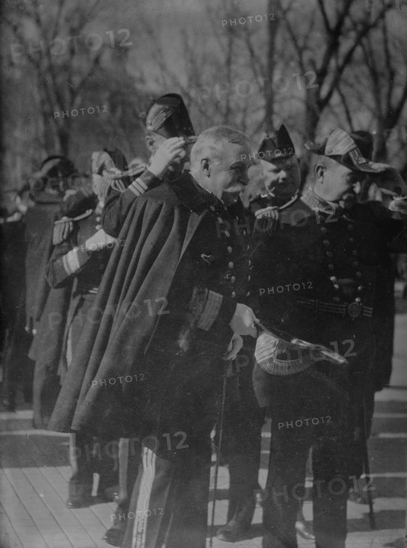 Adm. Geo. Dewey at White House, Jan. 1., between c1915 and c1920. Creator: Bain News Service.