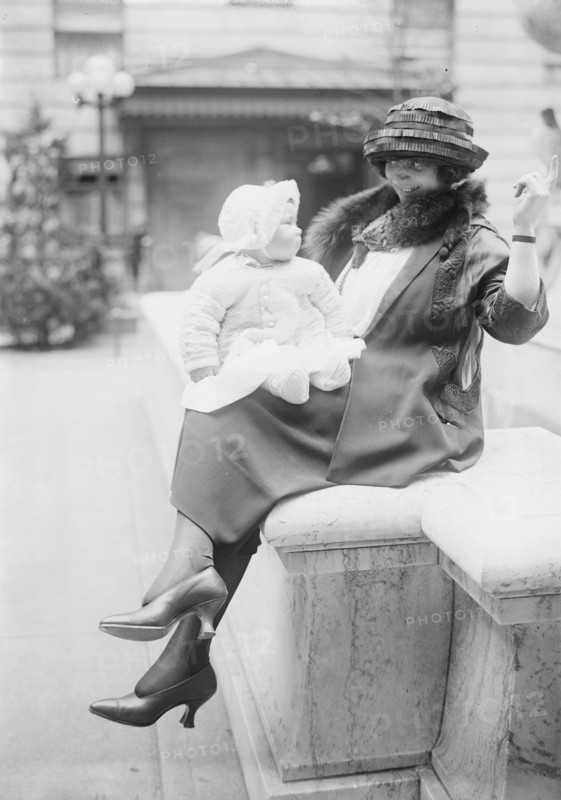 Sophie Braslau, between c1915 and c1920. Creator: Bain News Service.