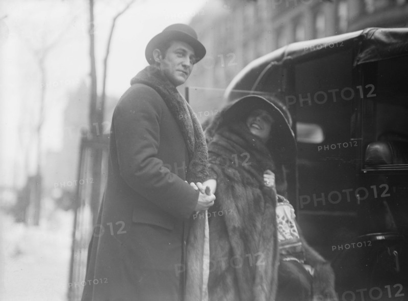 Lou Tellegen and Geraldine Farrar, between c1915 and c1920. Creator: Bain News Service.