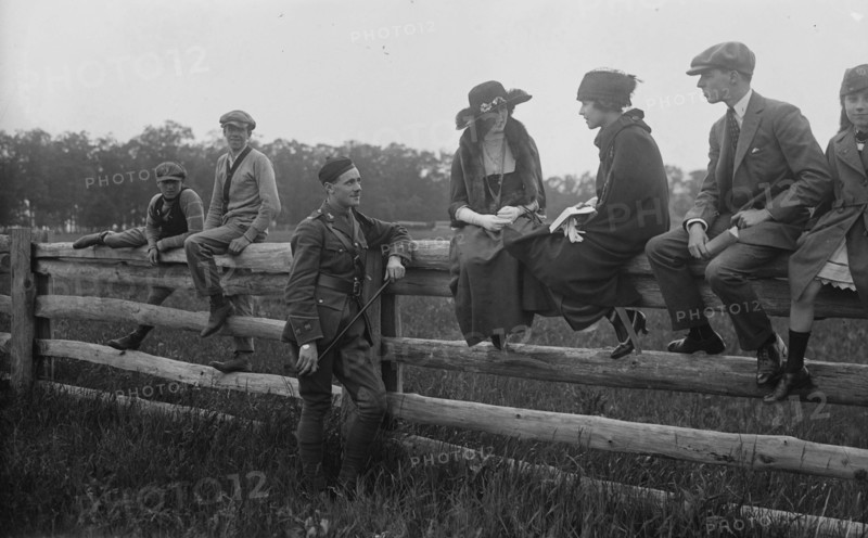Lt. F. Hale, Catherine Kent, Celia Burns, between c1915 and c1920. Creator: Bain News Service.