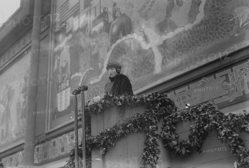 Mrs. W.G. AcAdoo, Speaking for Victory Loan, 1919. Creator: Bain News Service.