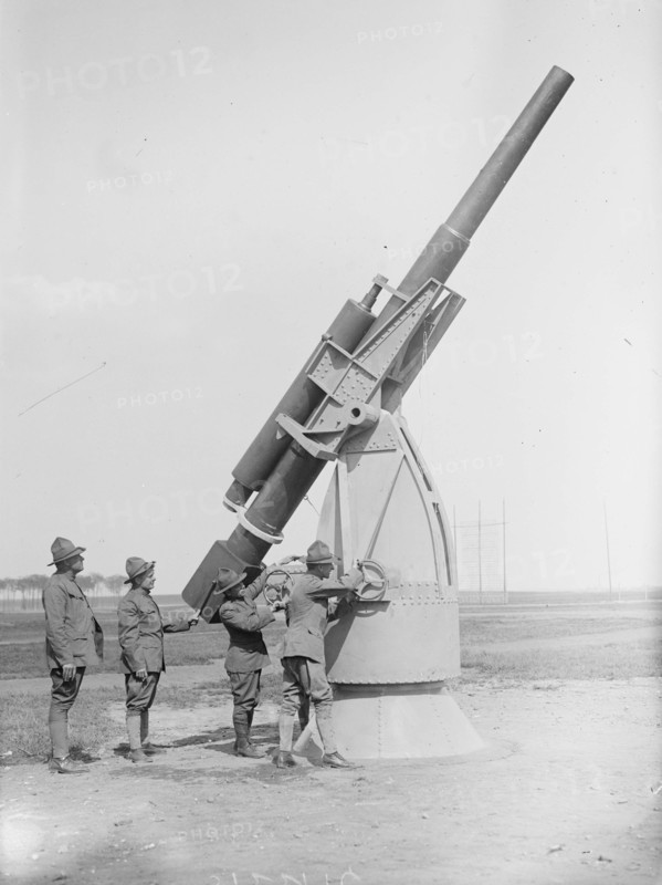 Anti-aircraft gun, between c1915 and c1920. Creator: Bain News Service.