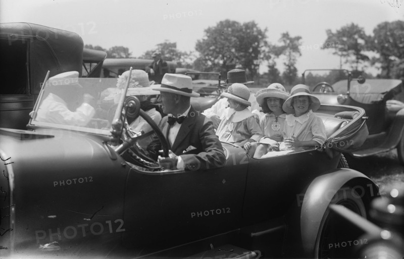 B.V.D. Valentine, between c1915 and c1920. Creator: Bain News Service.