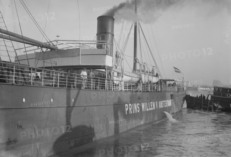 Dutch ship painted for "War Zone", between 1914 and c1915. Creator: Bain News Service.