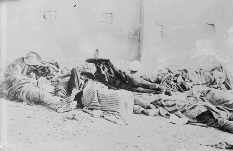 Weary and wounded rebels, Lerdo, 1914. Creator: Bain News Service.