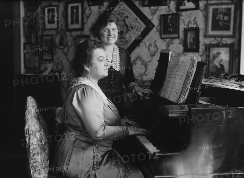 Gina Viafora, Evelyn Herbert, between c1915 and c1920. Creator: Bain News Service.