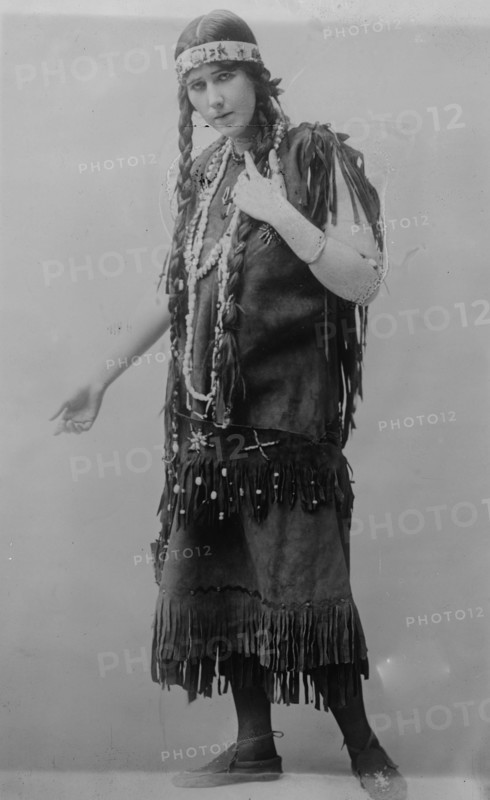 Enid Watkins, between c1910 and c1915. Creator: Bain News Service.