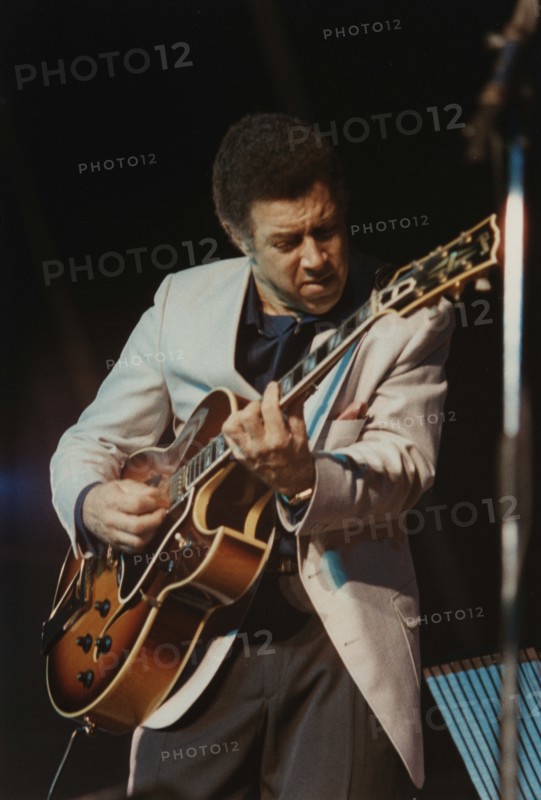 Kenny Burrell, North Sea Jazz Festival, 1999. Creator: Brian Foskett.
