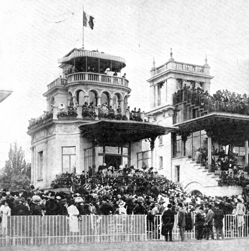 The French Derby: the grand stand at Longchamp on the day of the Grand Prix, 1909. Creator: Graphic Photo Union.