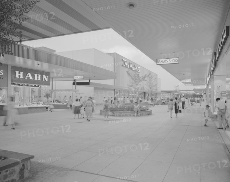 Prince George Plaza, Hyattsville, Maryland, 1959. Creators: Gottscho-Schleisner, Inc, Lathrop Douglass.