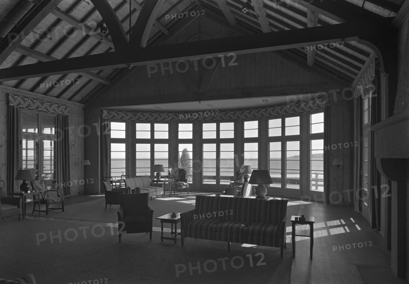 The Dunes Club, Narragansett, Rhode Island, 1939. Creator: Gottscho-Schleisner, Inc.
