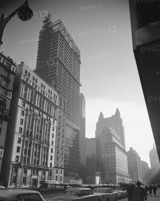 Seagrams, Park Ave, 1957. Creator: Gottscho-Schleisner, Inc.