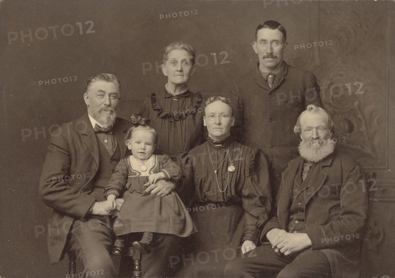 Family portrait of six members, about 1894. Creator: Harrington.