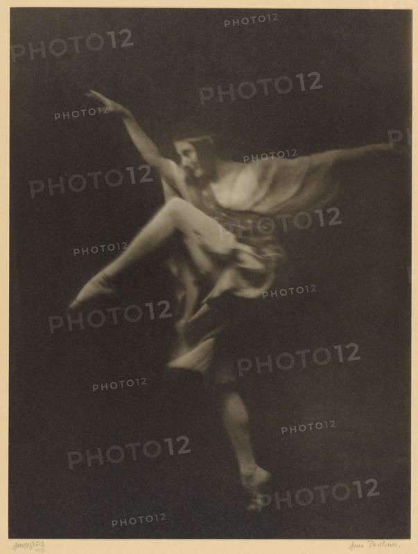 Anna Pavlowa, about 1915. Creator: Arnold Genthe.
