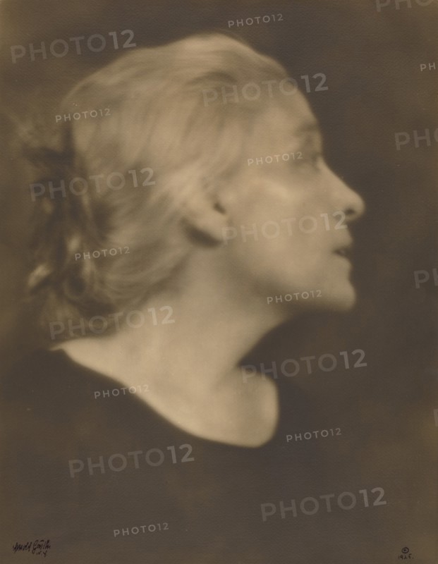 Eleanora Duse, 1920s. Creator: Arnold Genthe.