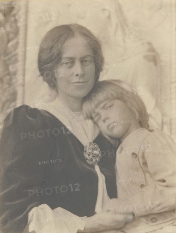 Mother and child, 1905. Creator: Eva Watson-Schutze.