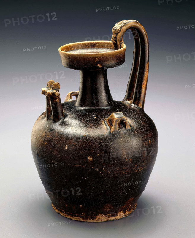 Ewer with twin chicken-head spouts and dragon handle, 317-420. Creator: Unknown.