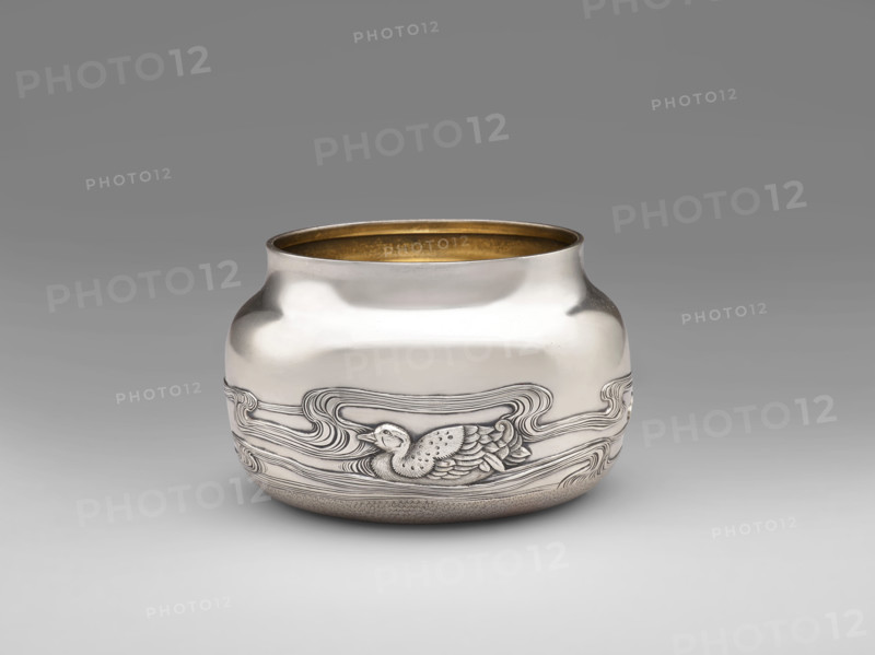 Waste bowl, 1881. Creators: Dominick and Haff, Giles Brothers and Company.