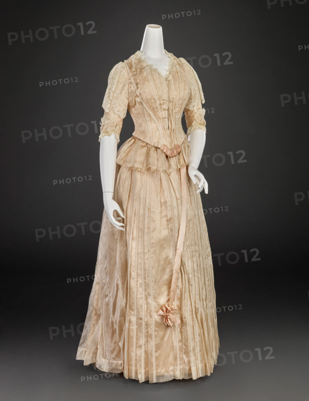 Ball Gown (Bodice, Skirt, Shawl), 1889. Creator: Louis Valentin.