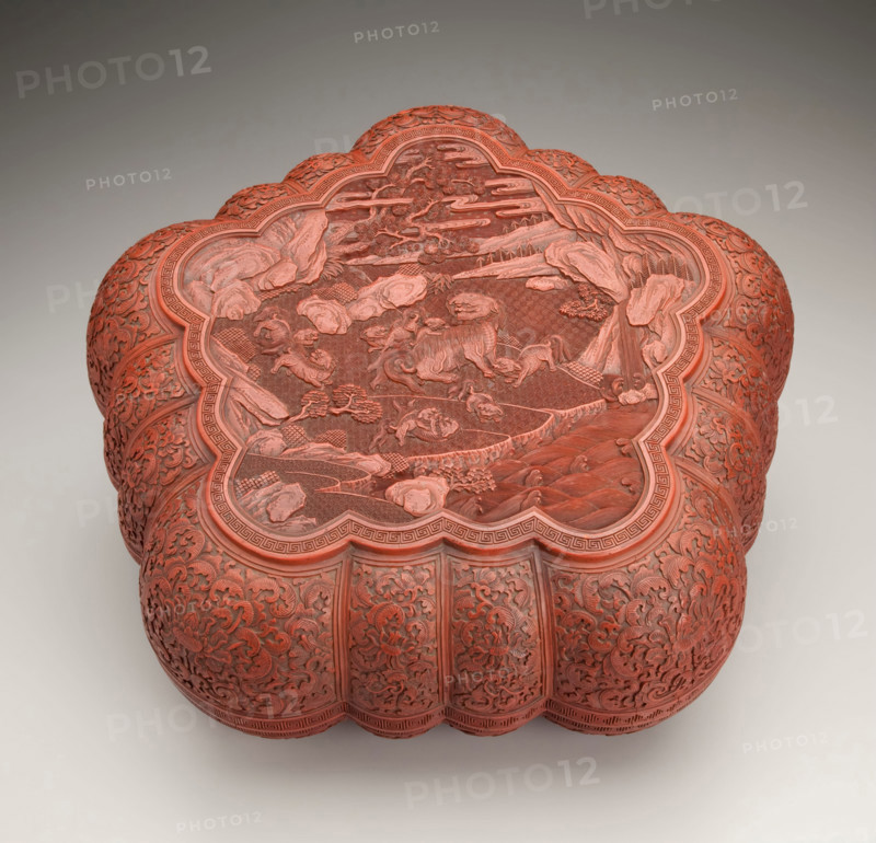 Lobed box with cover, 1700s. Creator: Unknown.