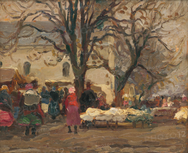 Market in front of the church, 1920-1928.